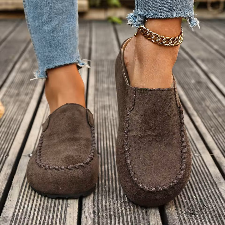 Retro-Inspired Orthopedic Slippers for Women