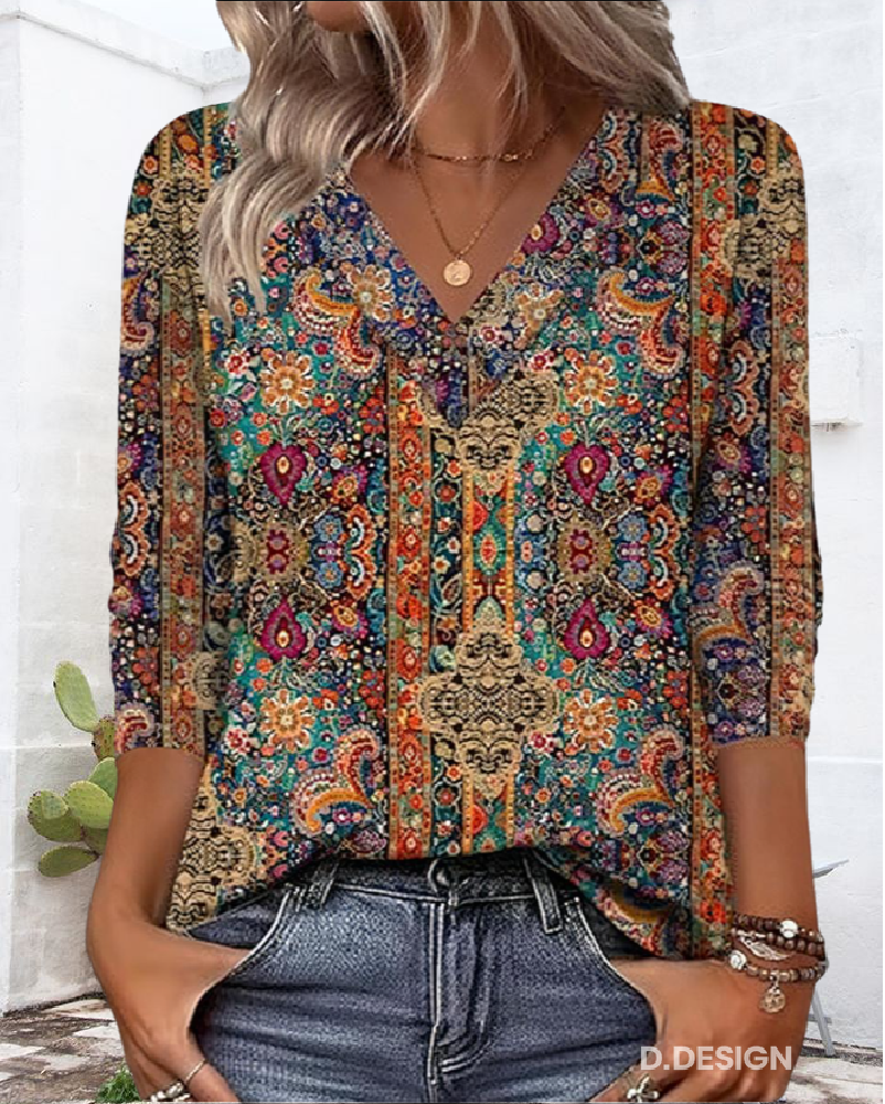 Vintage-Inspired V-Neck Printed Blouse