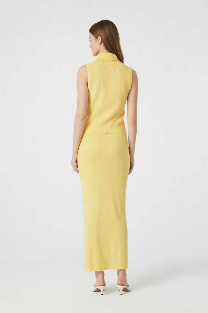 Isabella | Elegant Yellow Knit Skirt and Top Set with Flattering Fit - Lumina
