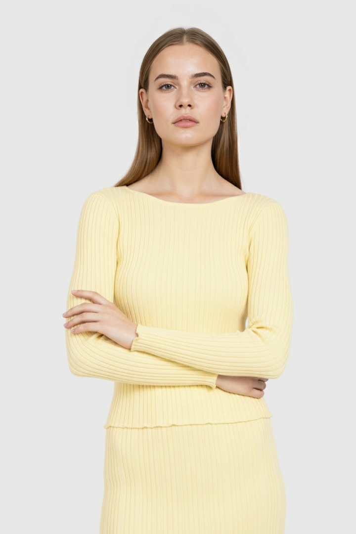 Victoria | Elegant Yellow Knitted Maxi Skirt Set with Slim Fit - Lumina